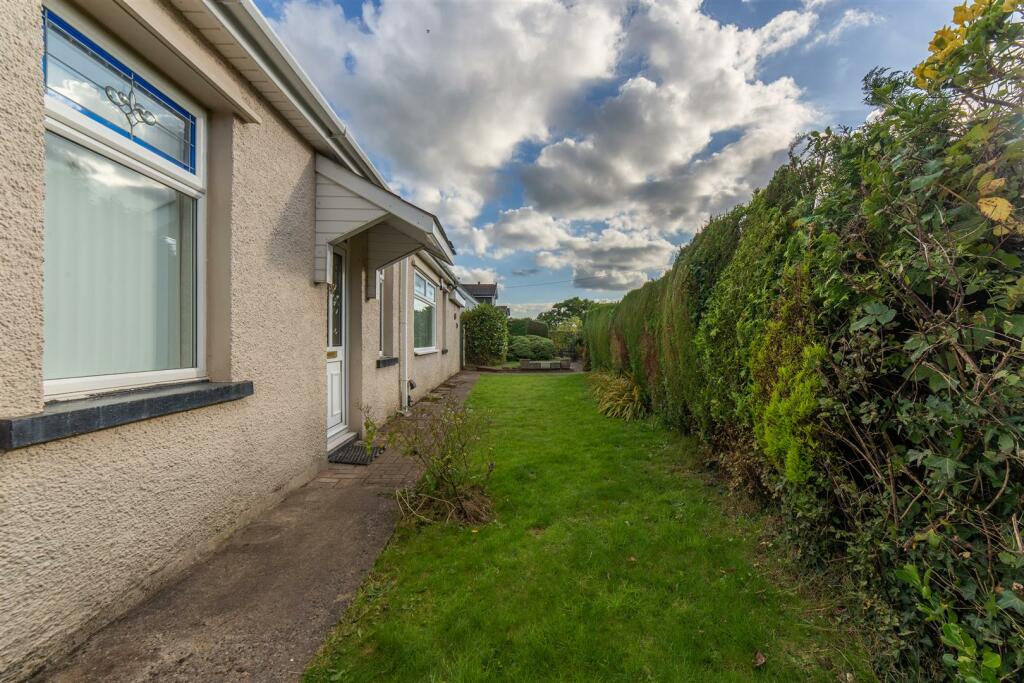 54 Clark Avenue-17.jpg