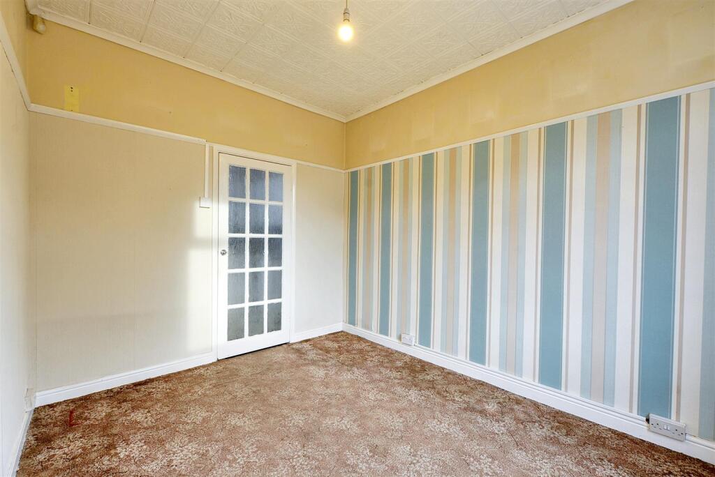 Dining Room_1.jpeg