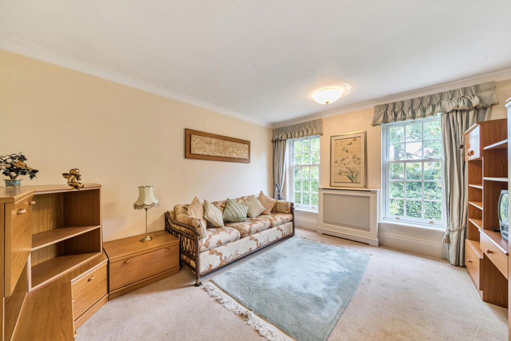 1365787-5-68e7c2f...