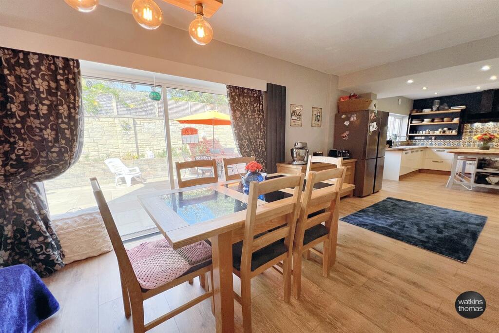 Dining To Kitchen Ar