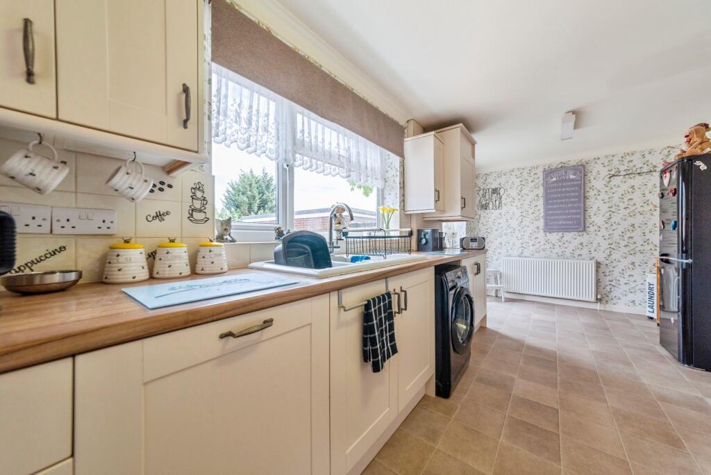 15_peascliffe_drive-24