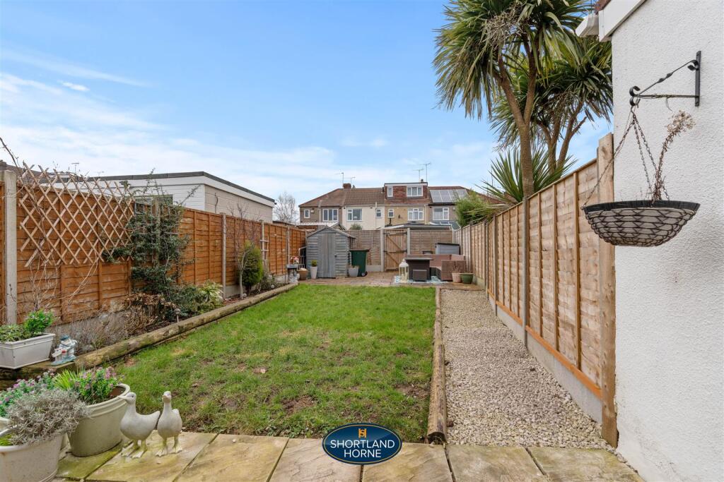 2 Jedburgh Grove (23 of 27).jpg