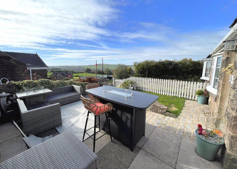 Front Patio &amp; Garden 