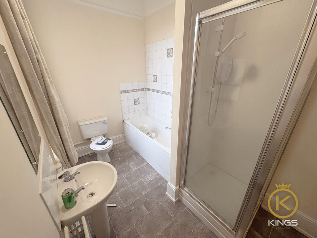 F2 249 LONDON ROA...