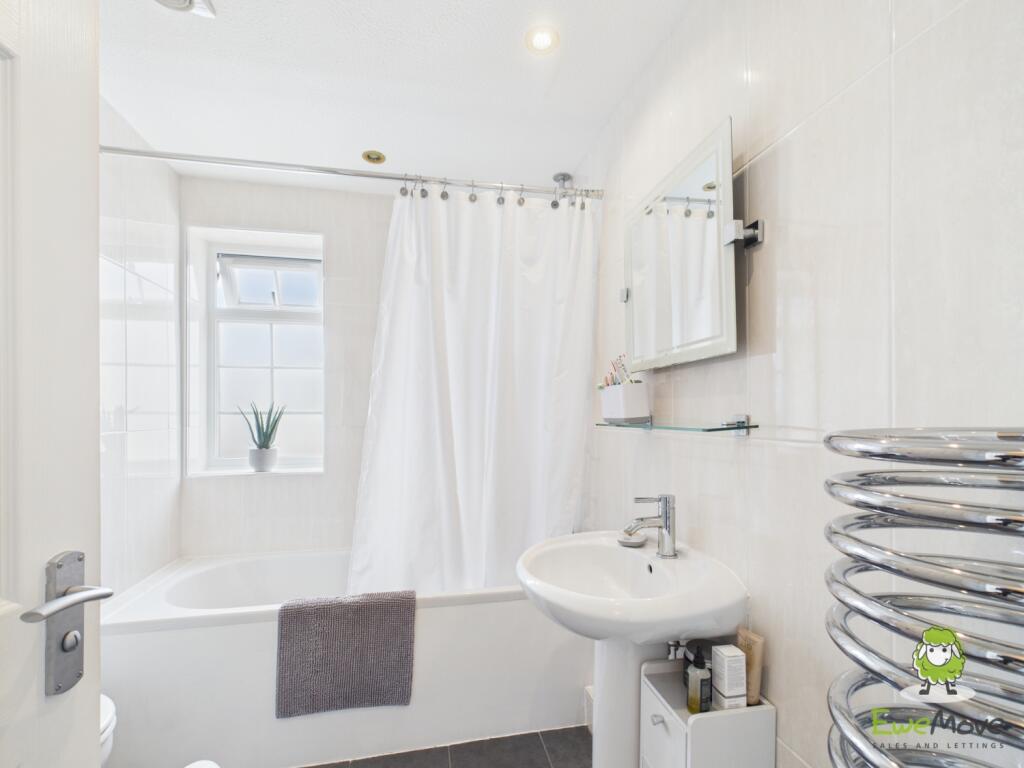 EweMove Estate Agents Basingstoke