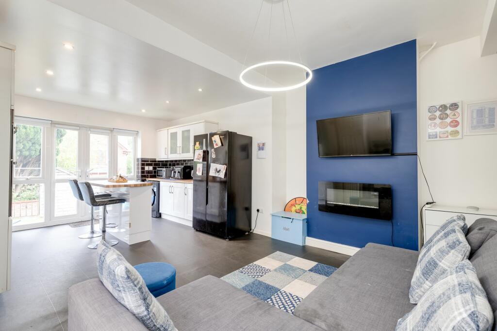 Kitchen diner / family room