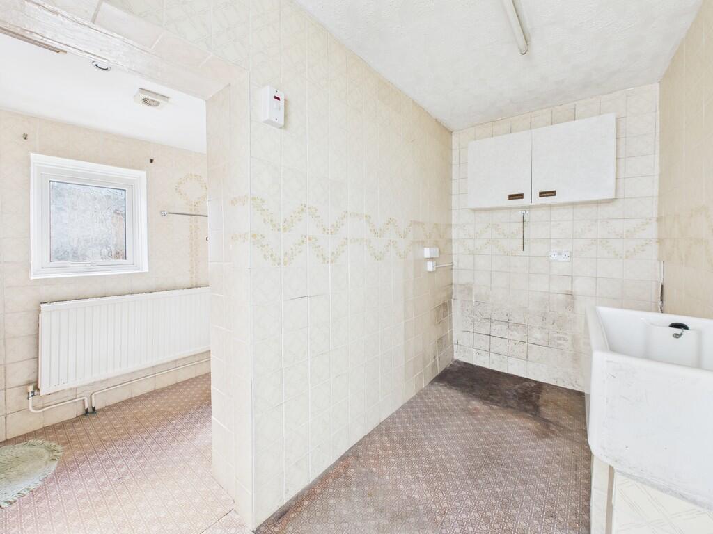 CAM03974G0-PR0215...