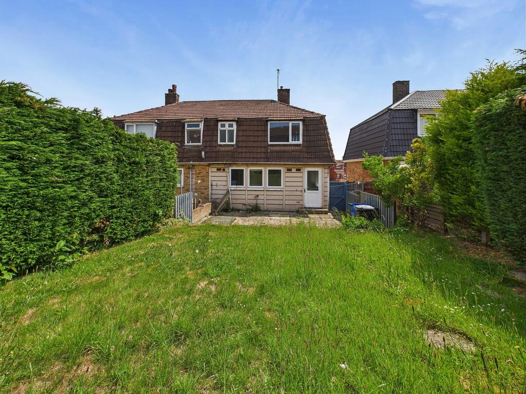 CAM04273G0-PR0141...