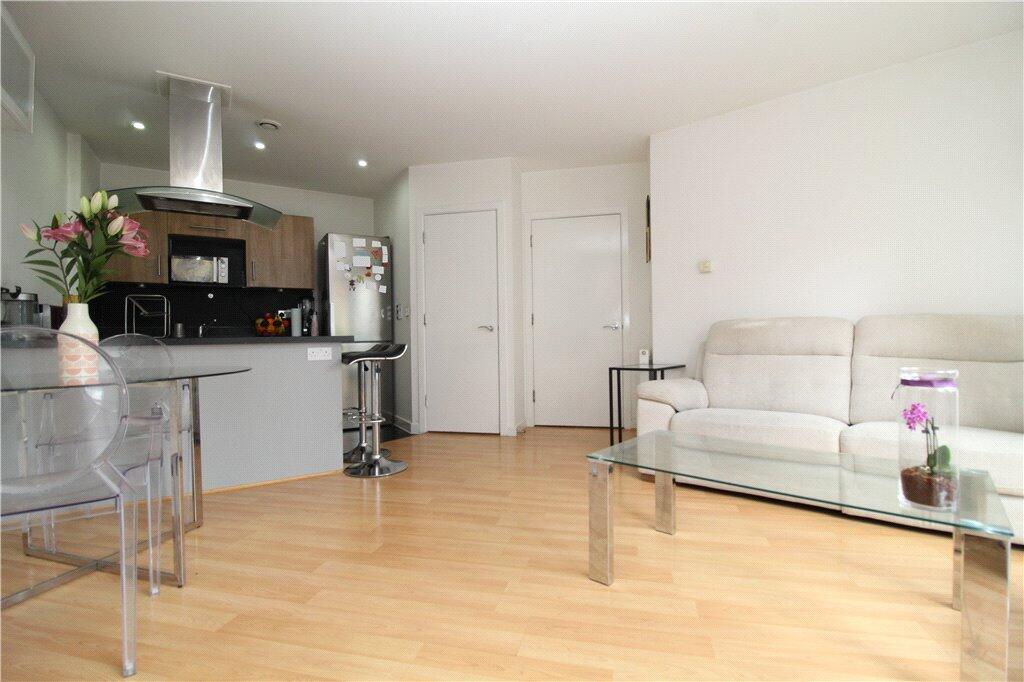 Recpetion/Kitchen