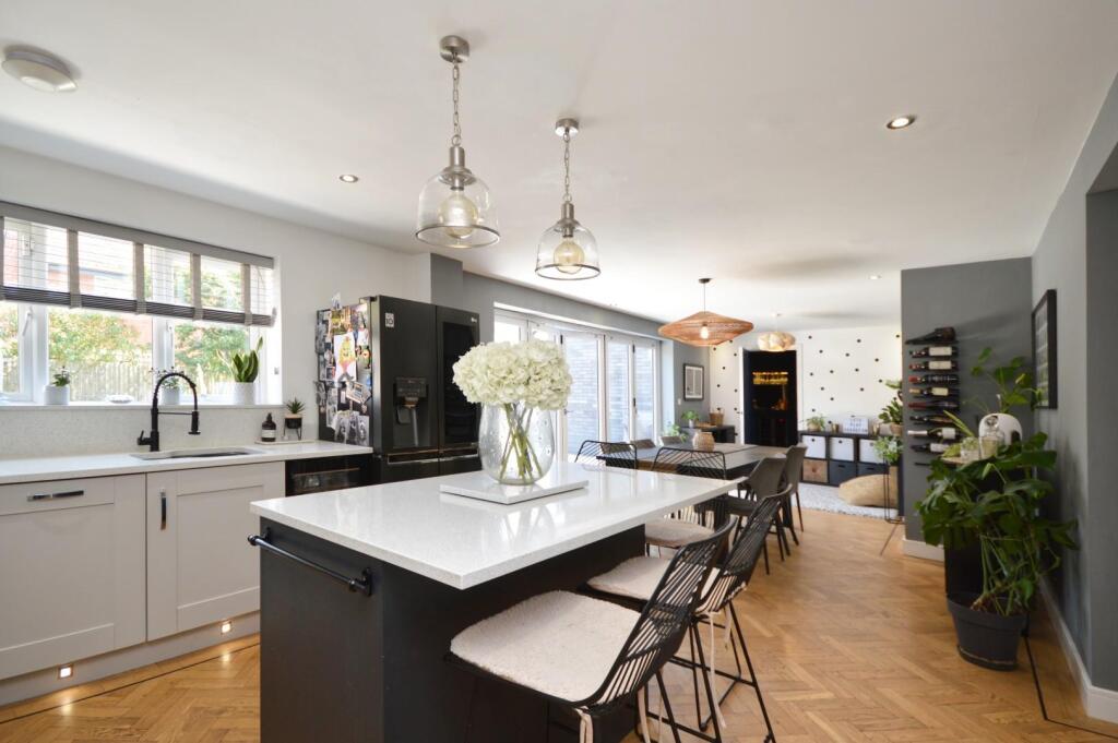 Open Plan Kitchen/Dining/Family Room