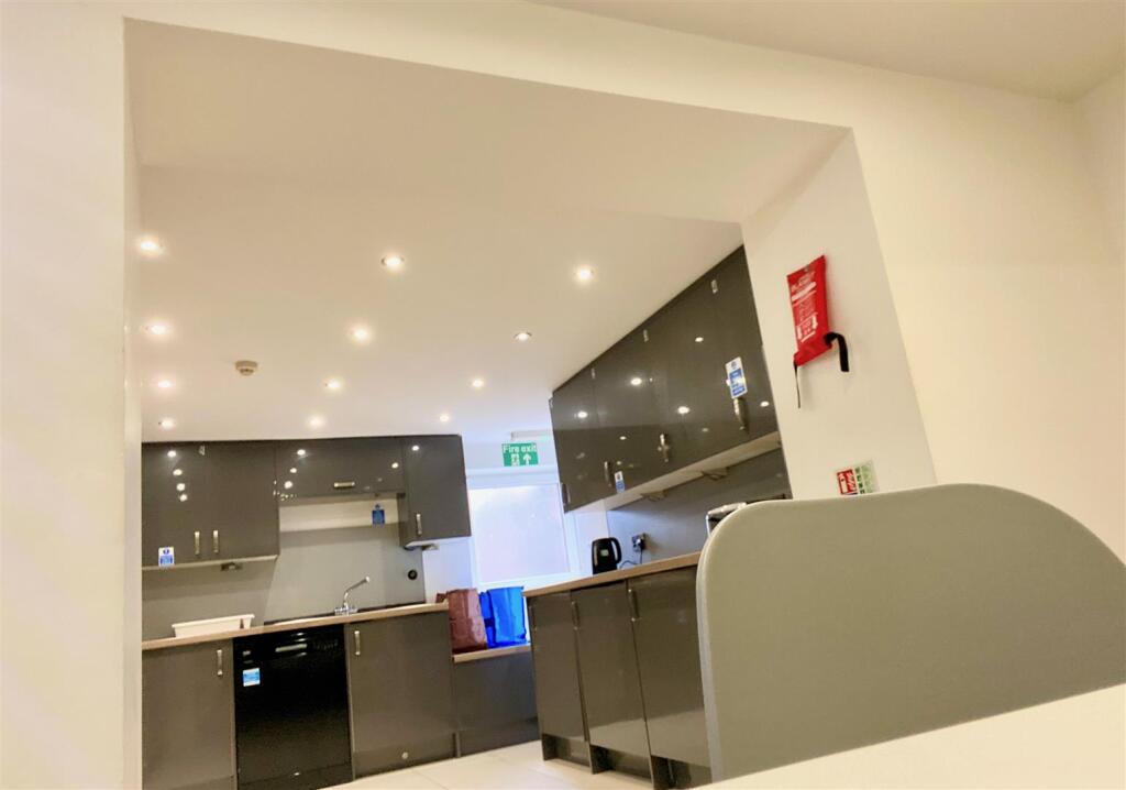 Kitchen.jpeg