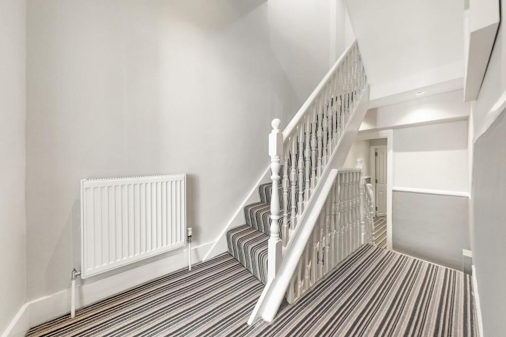 Staircase.jpg