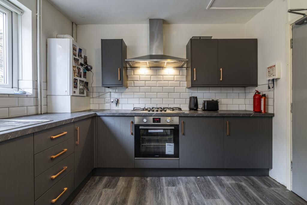 Kitchen 2