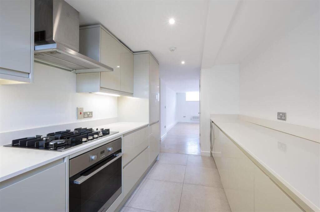 82, Craven Gardens ,7.jpg