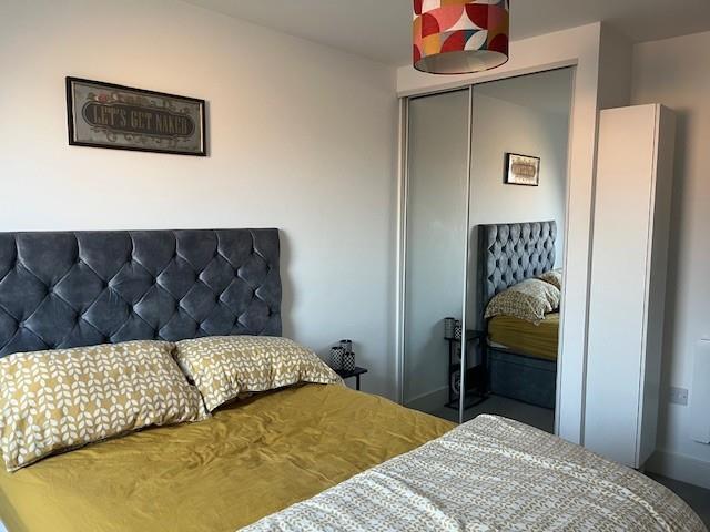 32 Manor Gardens photo 4.jpg