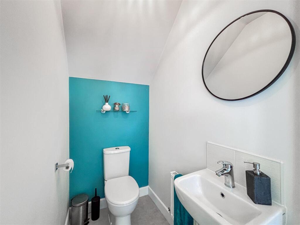 DS Toilet.jpg