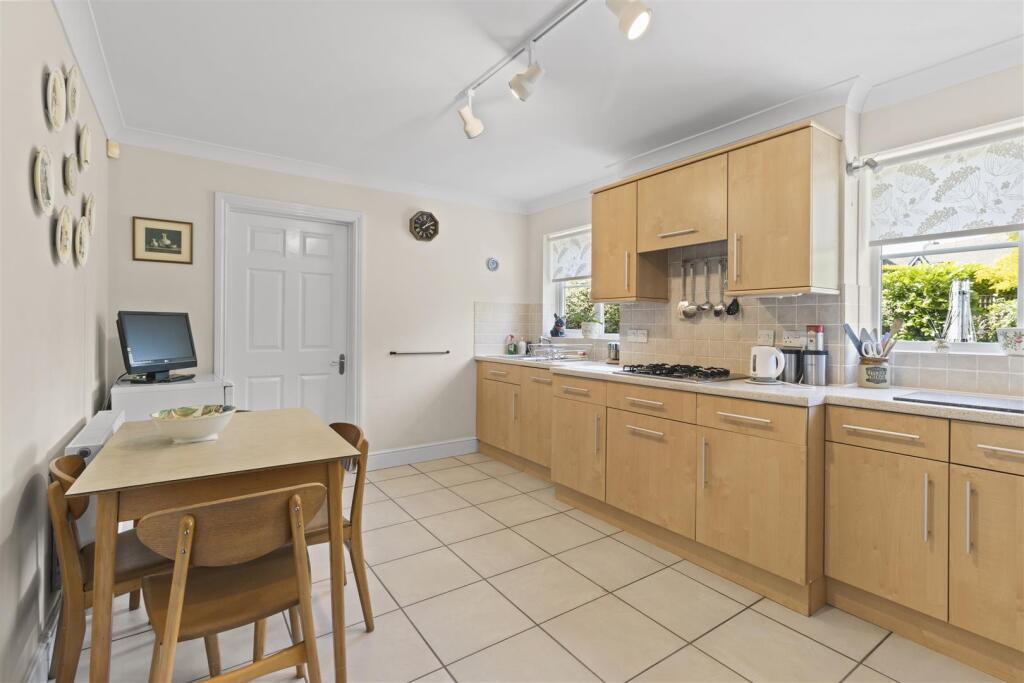 Kitchen/Breakfast Room