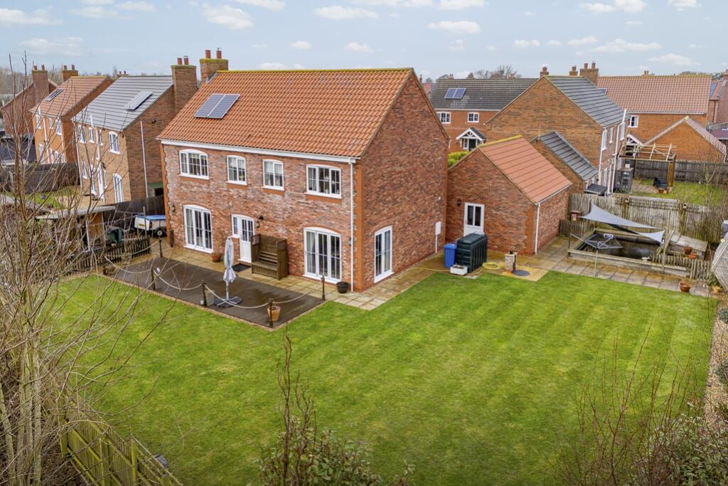 10 Tower Gardens (Sutterton)-3