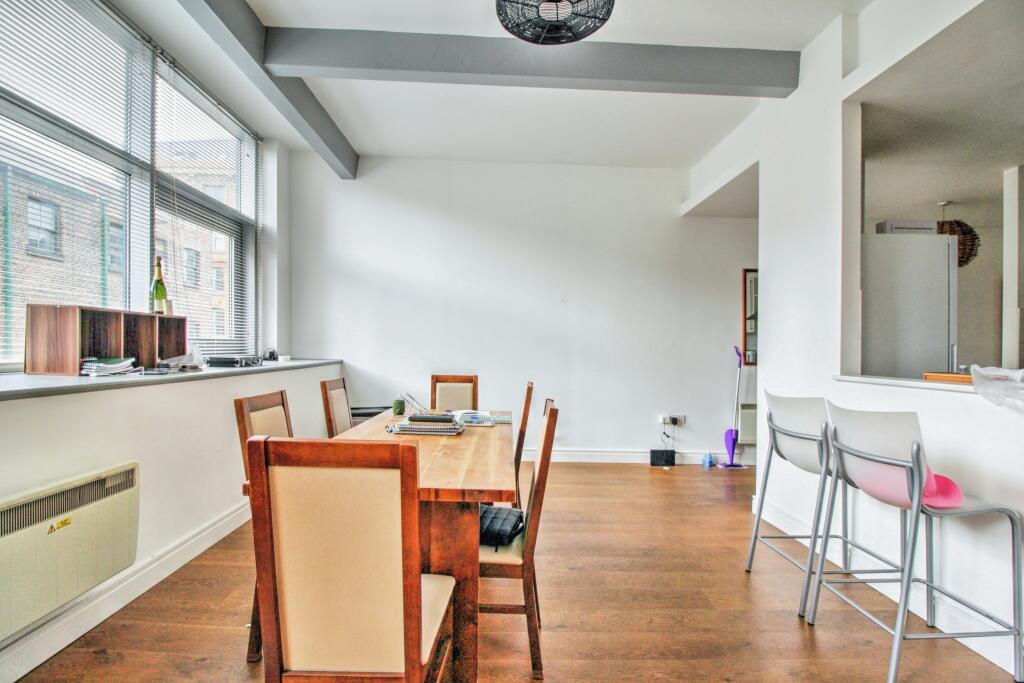 D684fd48-IMG_1991_2_3_Interior 203