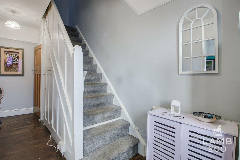 ENTRANCE HALL