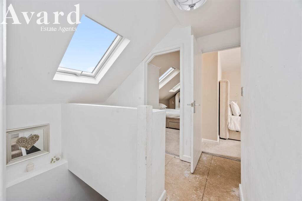 Lomond Avenue, 15_013.JPG