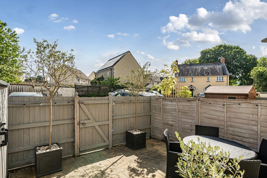 Rear Courtyard to...