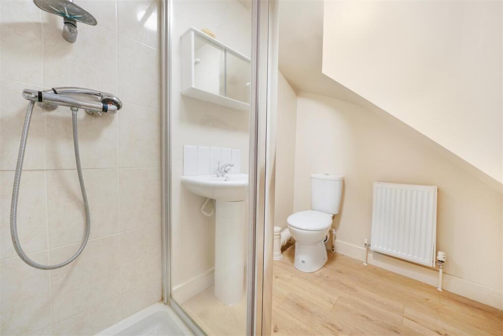 63 Beverley Gardens - CLPcj2D9OW1Vow9flJ9Y.jpg