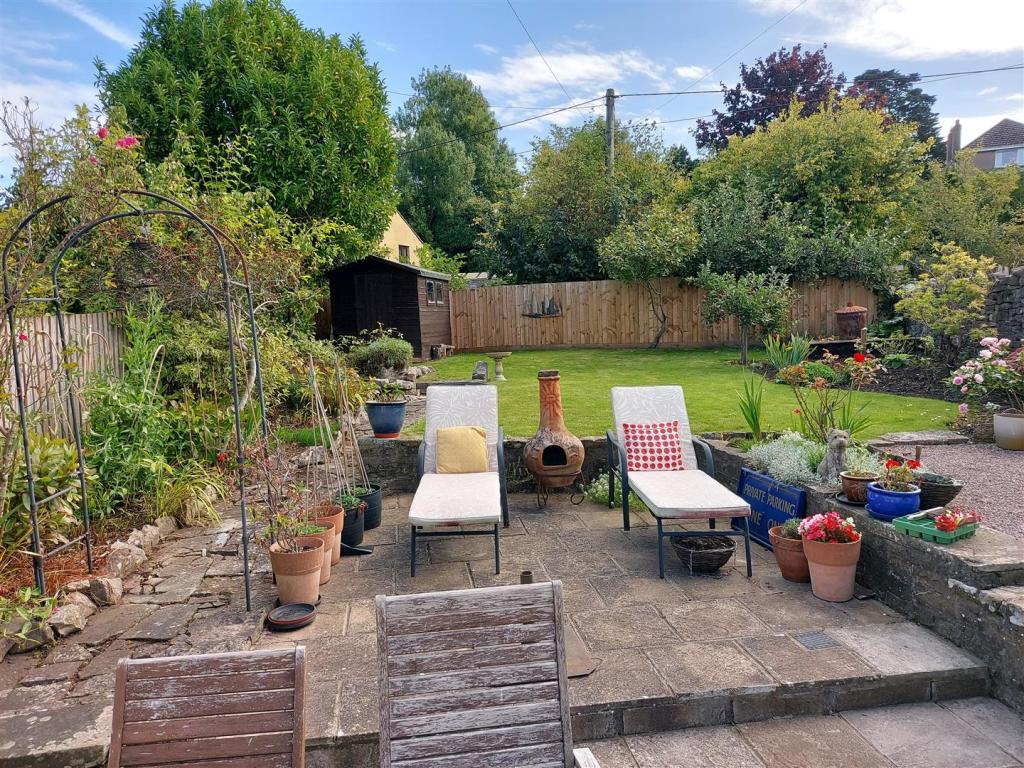 garden 2.jpg