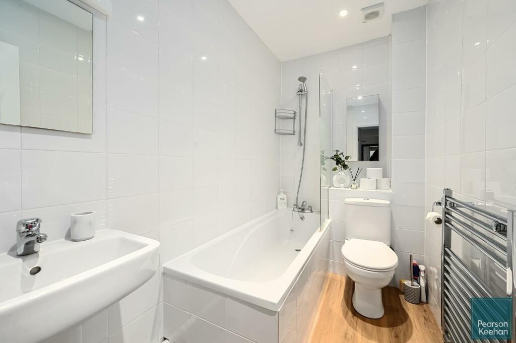 Girton House, Kingsway, Bn3 (9).jpg