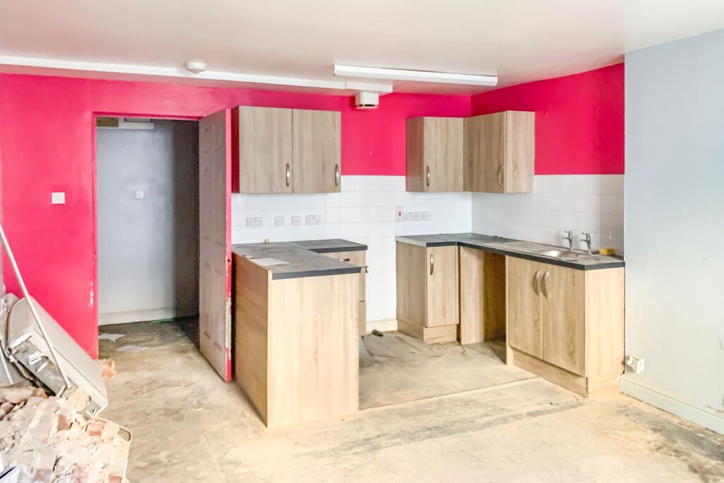 Flats A-E, 1 East Street, Blandford Forum, Dorset, DT11 7DU