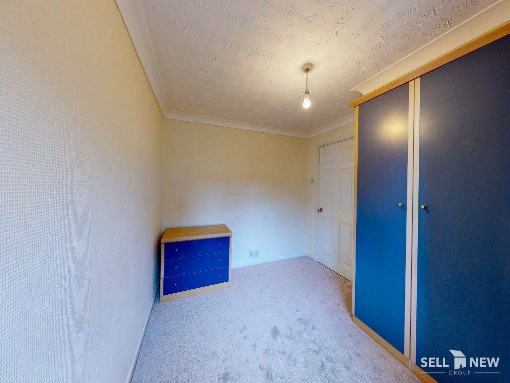 Guest bedroom 