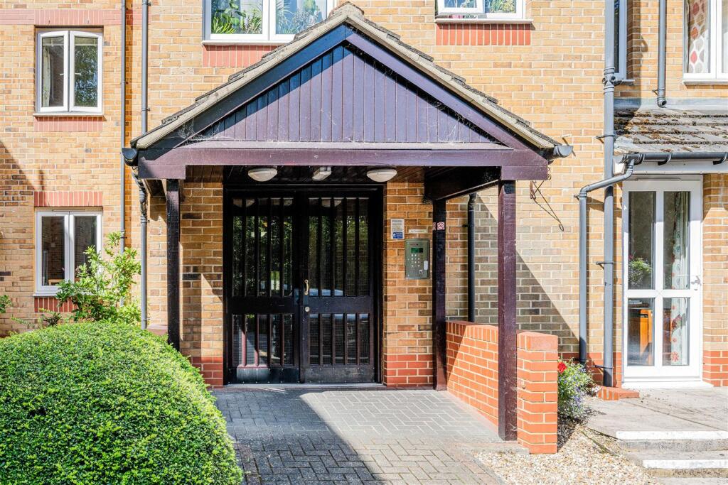 SADDLERS COURT (3).jpg