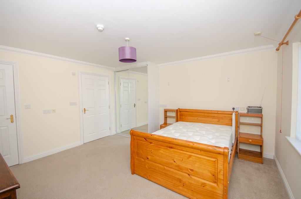 Bedroom one.jpg