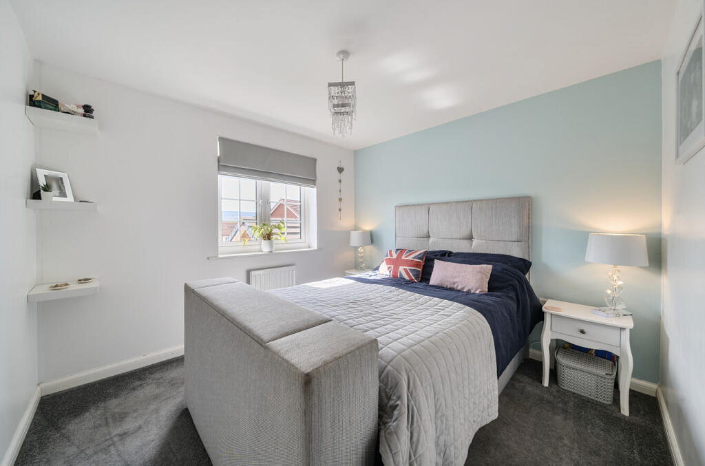 1315837-6-685e607...