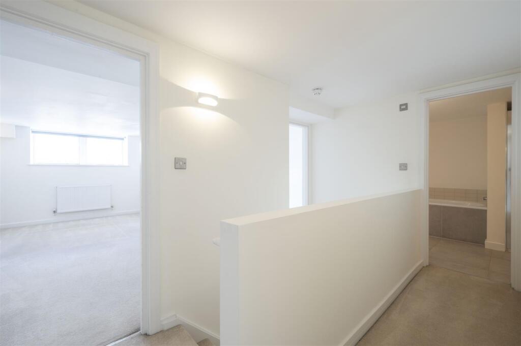 82, Craven Gardens ,18.jpg