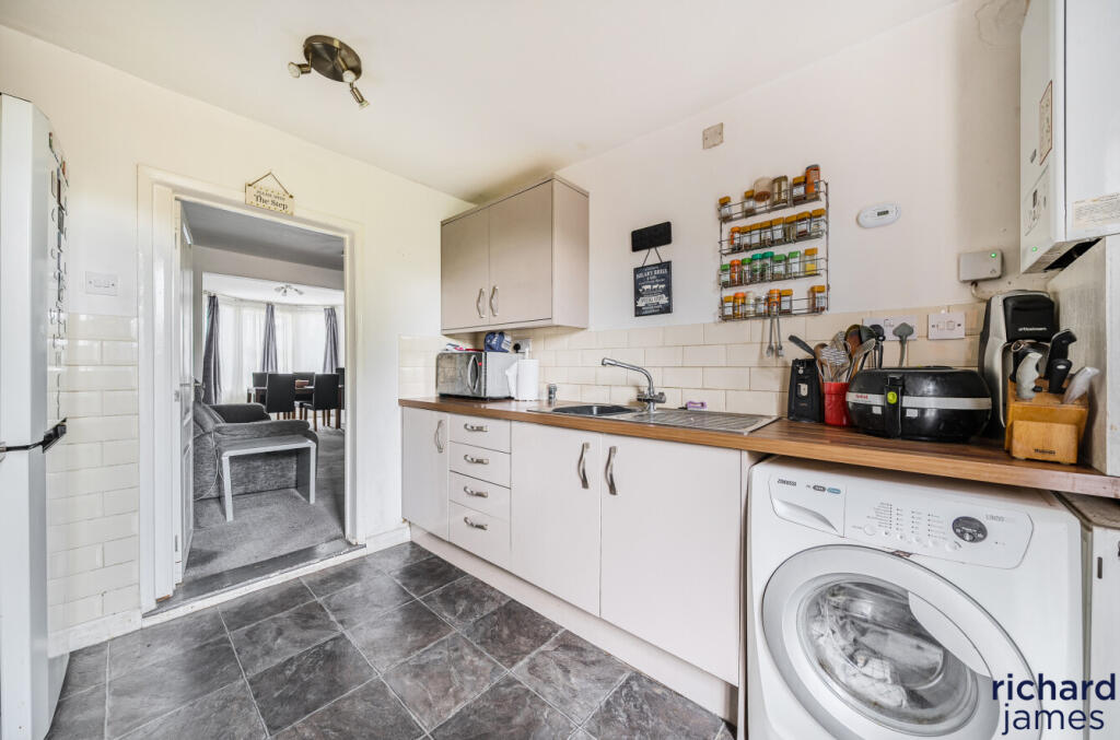 45363720226d469d97cff621015b2203