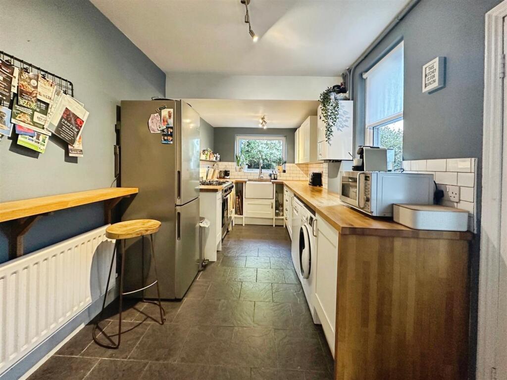 cbf30f0b--4E04-B8CA-11B42515B611-58366-0000137862E