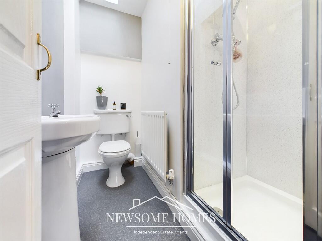 DS Shower Room