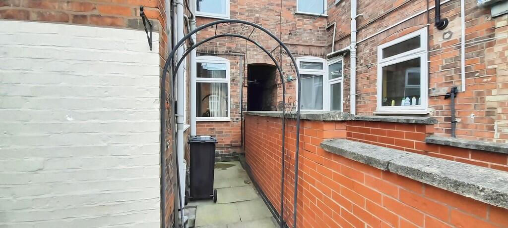 9a544e22-WhatsApp...