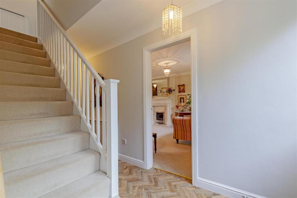 Entrance Hall-1.jpg
