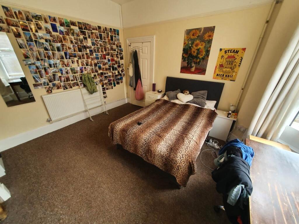 Ground floor front b
