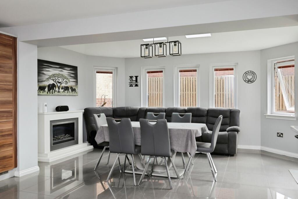 Kitchen/Conservatory