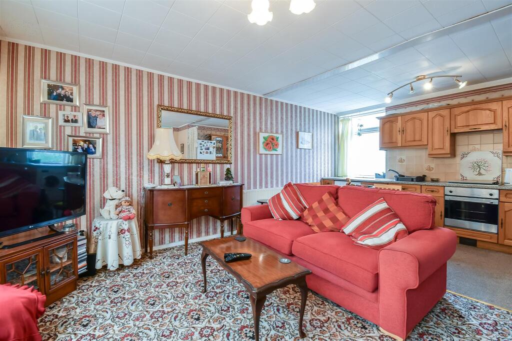 Living / Dining