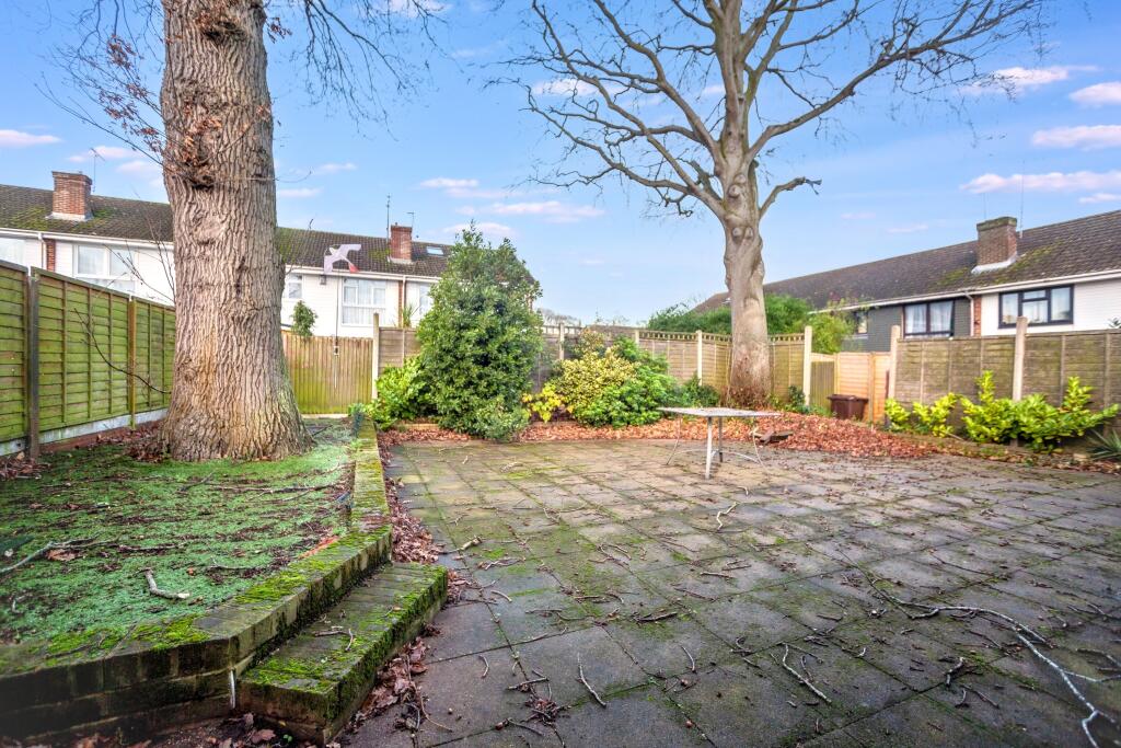 86 Long Catlis Road, Gillingham, Kent, ME8 9TA