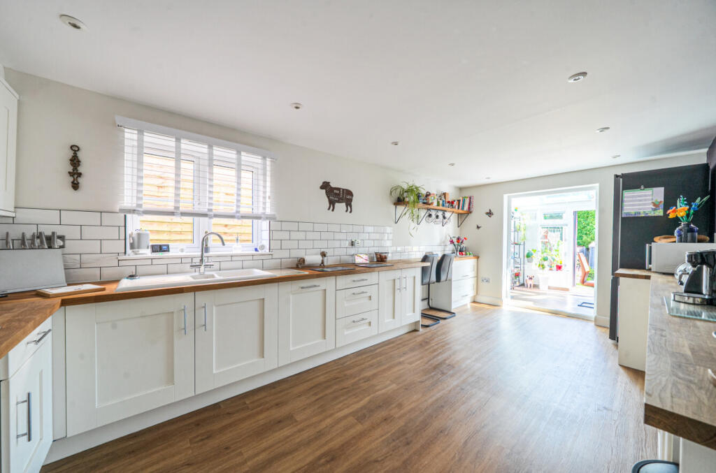 -11295018-1-682ad...