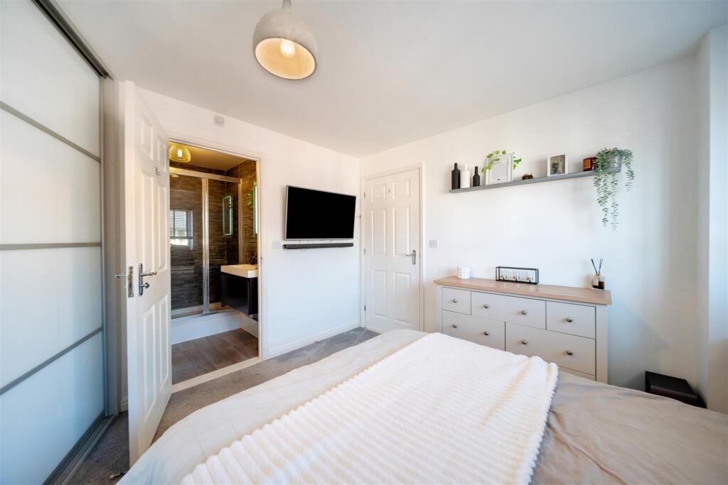 116 Jovian Way-23.jpg