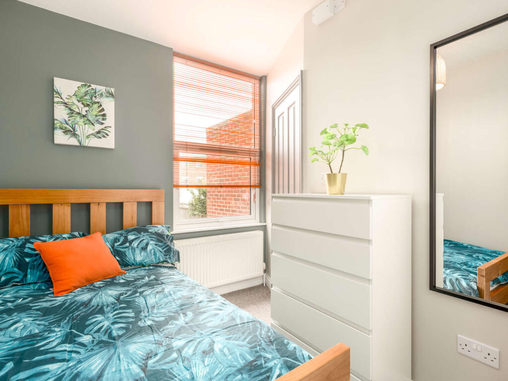 ROOM 4.jpg