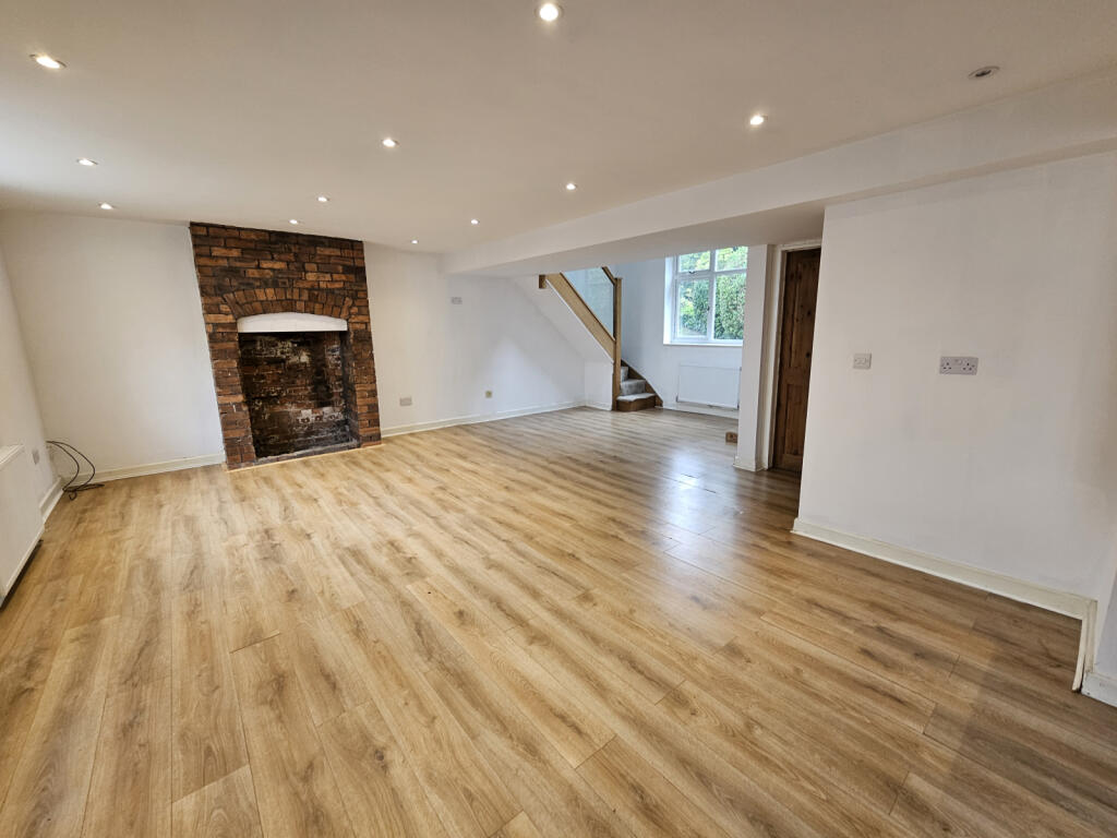 Living dining kitchen