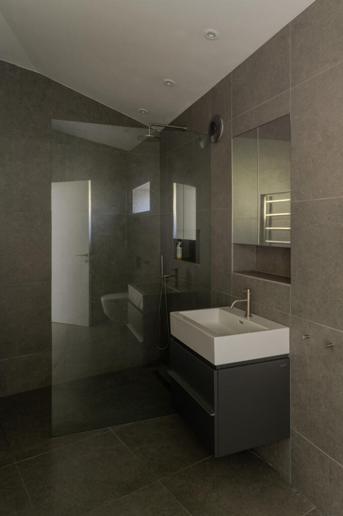 268000 - 20250303-BEECHES_TRINITY-HILL-RD_TMH-7...