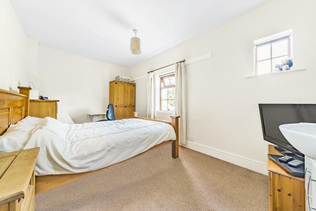 SECOND DOUBLE BEDROOM.jpg